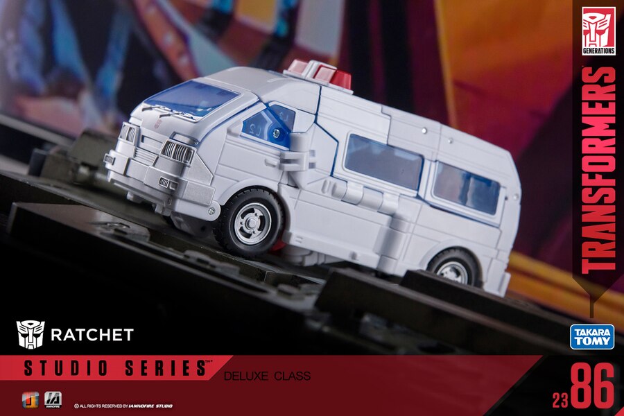Ratchet Studio Series Voyager Toy Photography By IAMNOFIRE  (4 of 18)